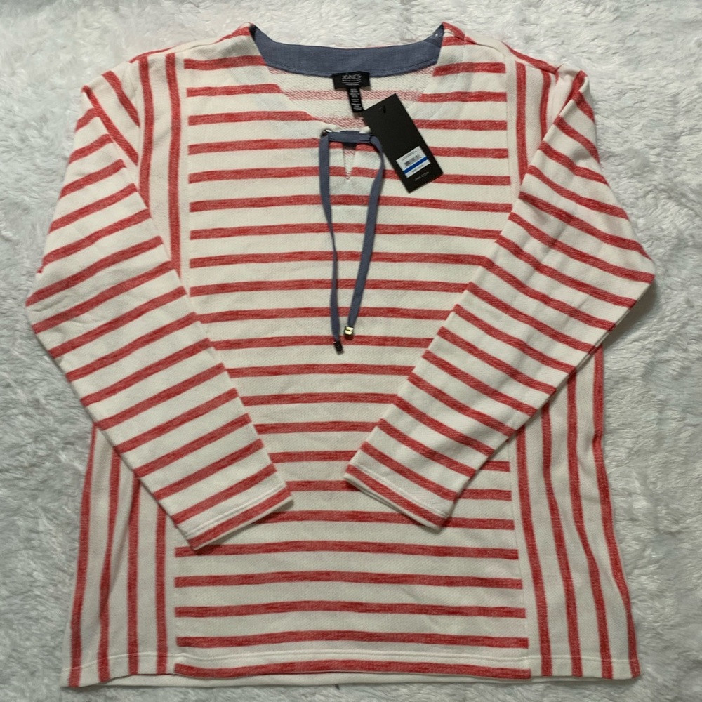 Jones New York red and white striped sweater size XL